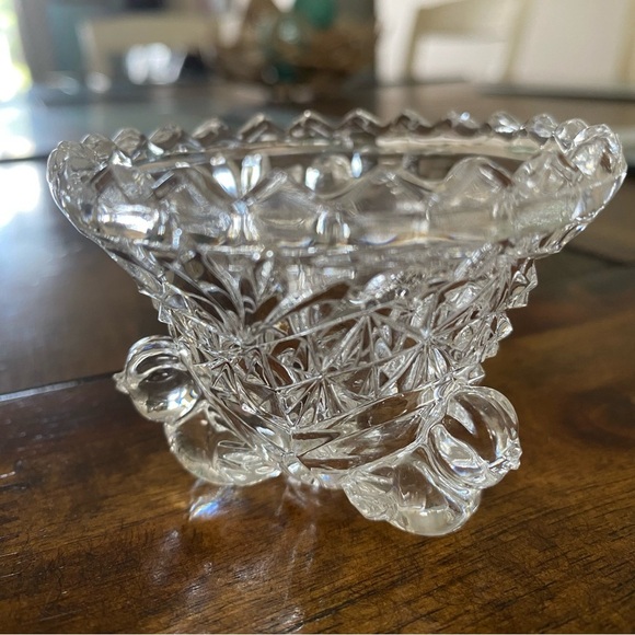 Vintage Hofbauer Byrdes Crystal Trinket Bowl Clear 3 Footed Bird Design Mini - Picture 3 of 10